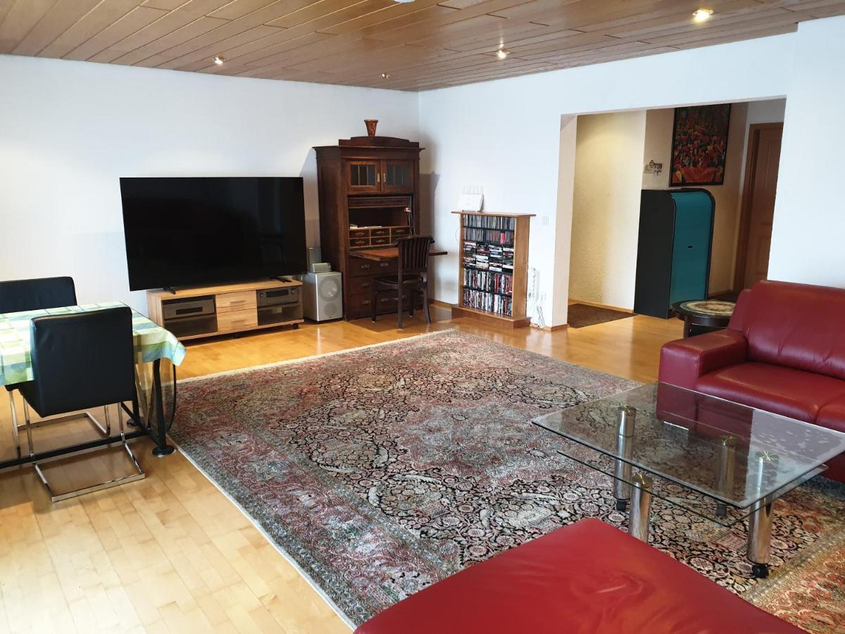 Wohnung Fuer 4 Personen, 2 Schlafzimmer, 2 Parkplaetze, Wlan Констанц Екстер'єр фото