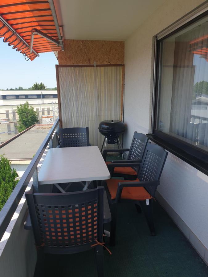 Wohnung Fuer 4 Personen, 2 Schlafzimmer, 2 Parkplaetze, Wlan Констанц Екстер'єр фото